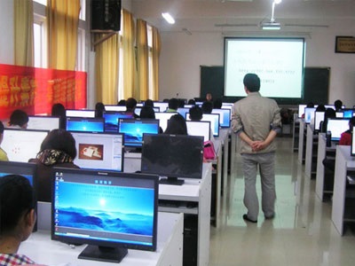 練車(chē)時(shí)什么態(tài)度，考試時(shí)什么運(yùn)氣！